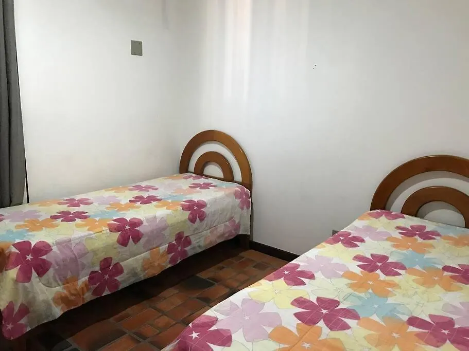 Apto 5 Quart. Predio Frente Mar Cabo Frio Apartment